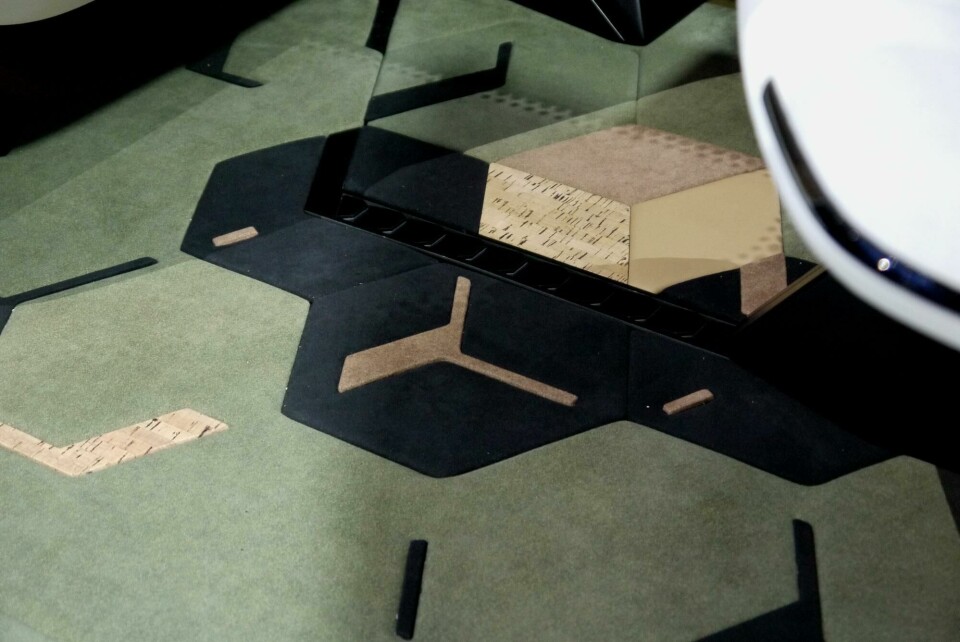 Detroit 2019: Earth tones and warm metals make for cosy cabins gac-entranze-floor.jpg