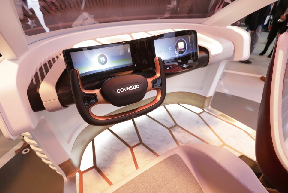 Ultra slim control panel with curved OLED screen Ultra slim control panel with curved OLED screen