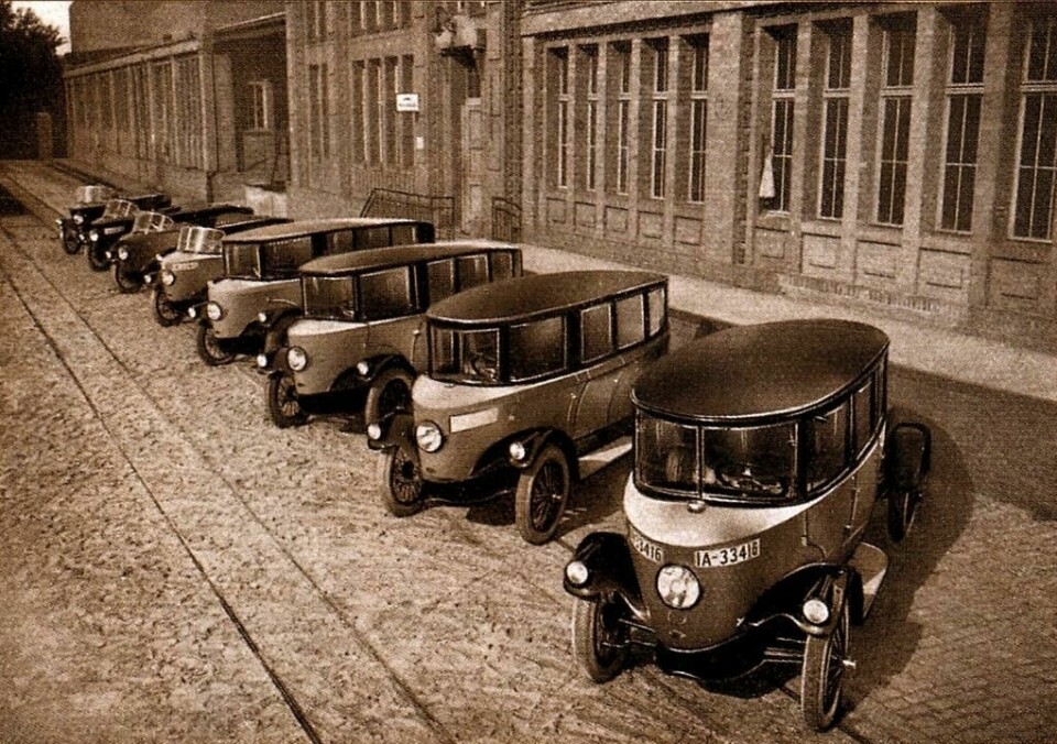 Many variations of the Trofenwagen were made Tropfenwagen lineup