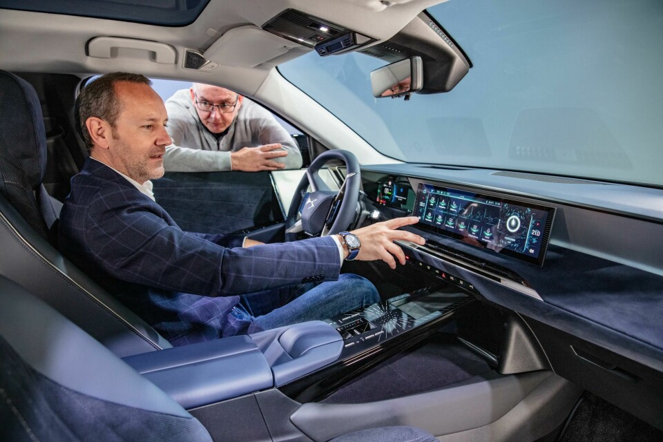 Thomas Bouveret goes into detail on the interior DS 08 with Mark Smyth and Thomas Bouveret-8809