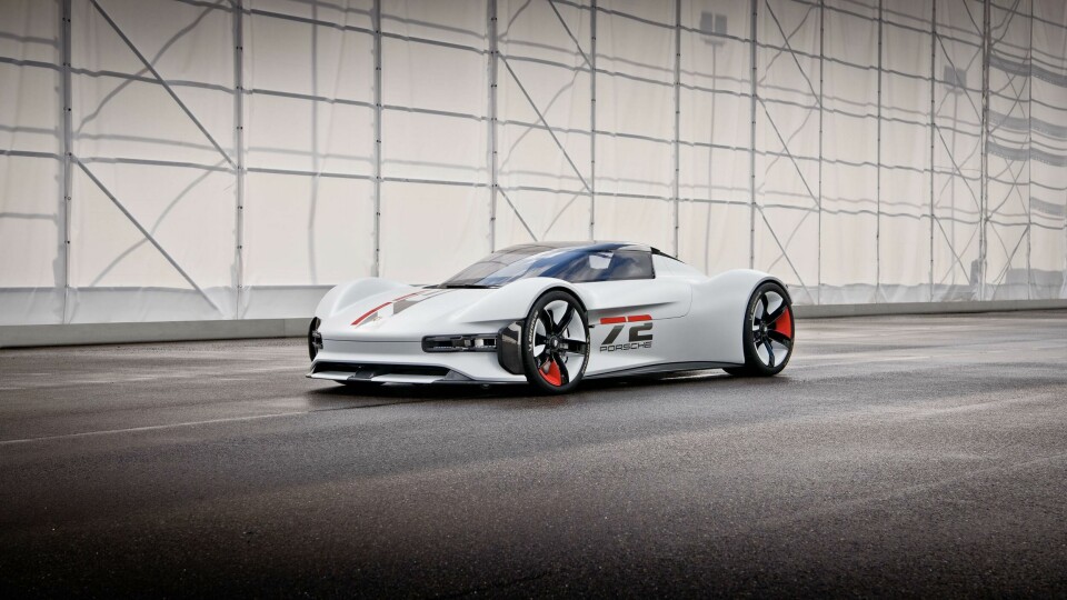 Porsche’s Fabian Schmölz walks CDN through the VisionGT Race Car S.Bogner-2222_RGB_fullres