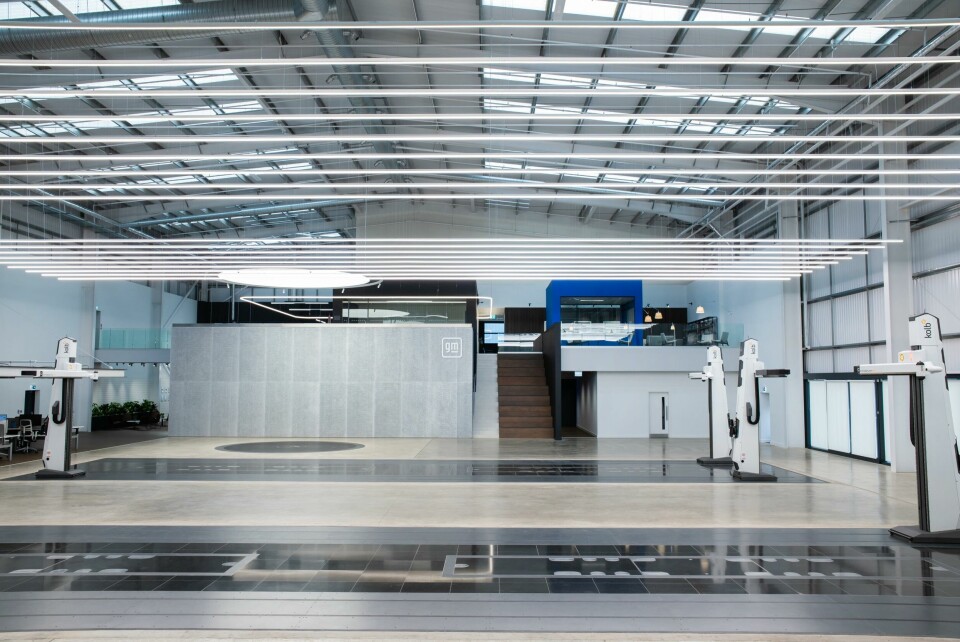 View from the studio floor to the private office spaces General Motors Advanced Design-UK studio floor space with mills 4