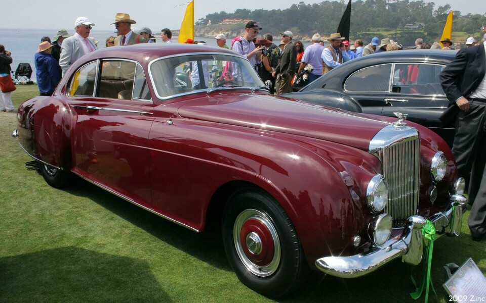 The 1954 Bentley R-type, a lightweight two door sedan built by Mulliner on Bentley chassis. Mulliner coachwork at some of its finest 1954_Bentley_R-Type_Continental_HJ_Mulliner_Sports_Saloon_-_chassis_BC2LC_-_fvr