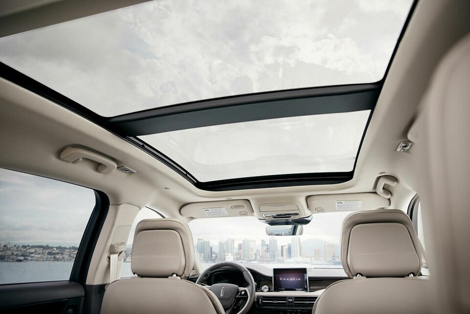 2020 Lincoln Corsair interior 3 All-New-2020-Lincoln-Corsair_Interior-07_300-DPI
