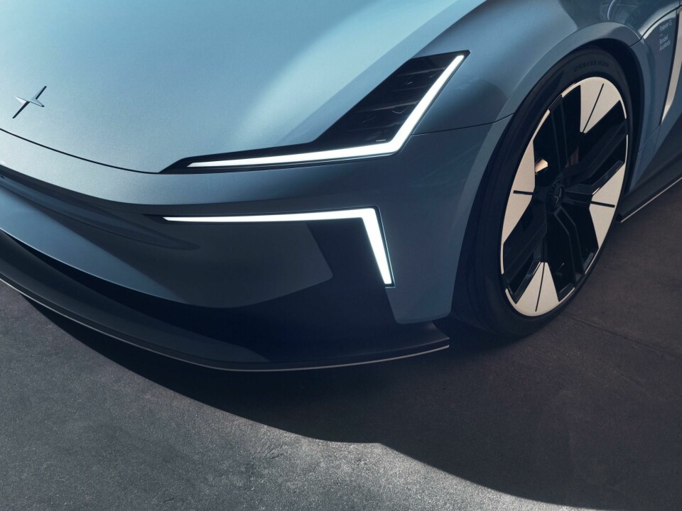 Polestar’s signature “dual blade” headlamp design Polestar_O2_electric_performance_roadster_concept