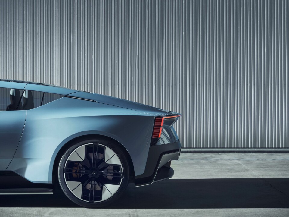The O2’s swooping roofline Polestar_O2_electric_performance_roadster_concept