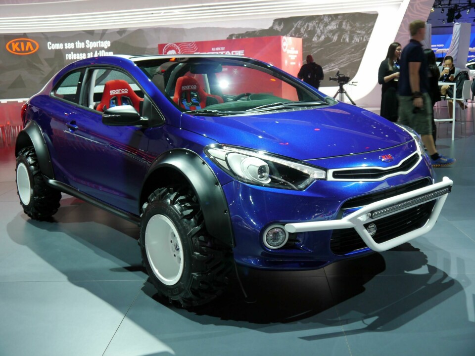 LA 2015: Does Kia’s SEMA Koup concept preview a potential mainstream trend? Kia Koup Mud Bogger 01