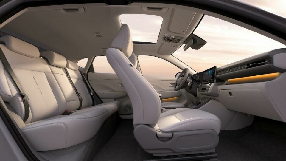 Note the storage tray above the glovebox – a result of exploring empty space hyundai-kona-design-unveil-1222-05_wid_1024