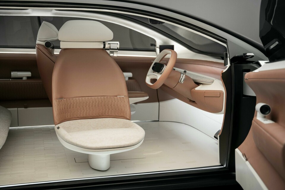 Rotating seat for the front passenger Tata Avinya interior 06550_Graded_Corrected