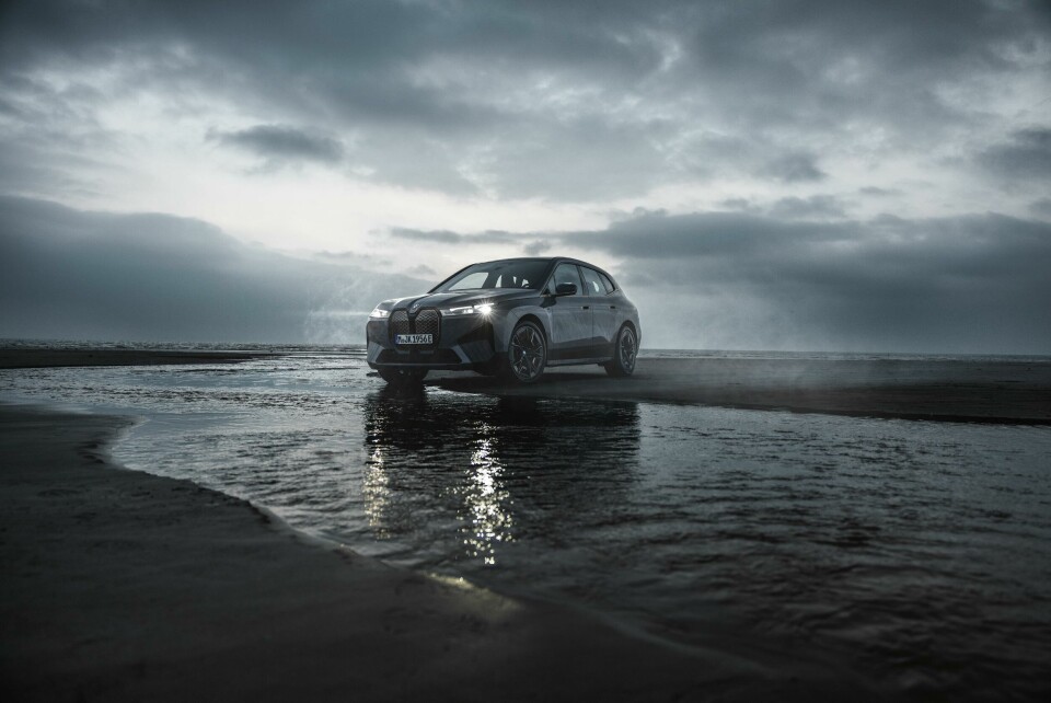 BMW iX M60 and the colour-changing iX Flow debut at 2022 CES HERO BMW iX M60