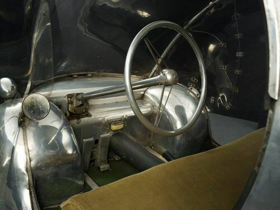 Concept Car of the Week: L’Oeuf Electrique (1942) Loe18
