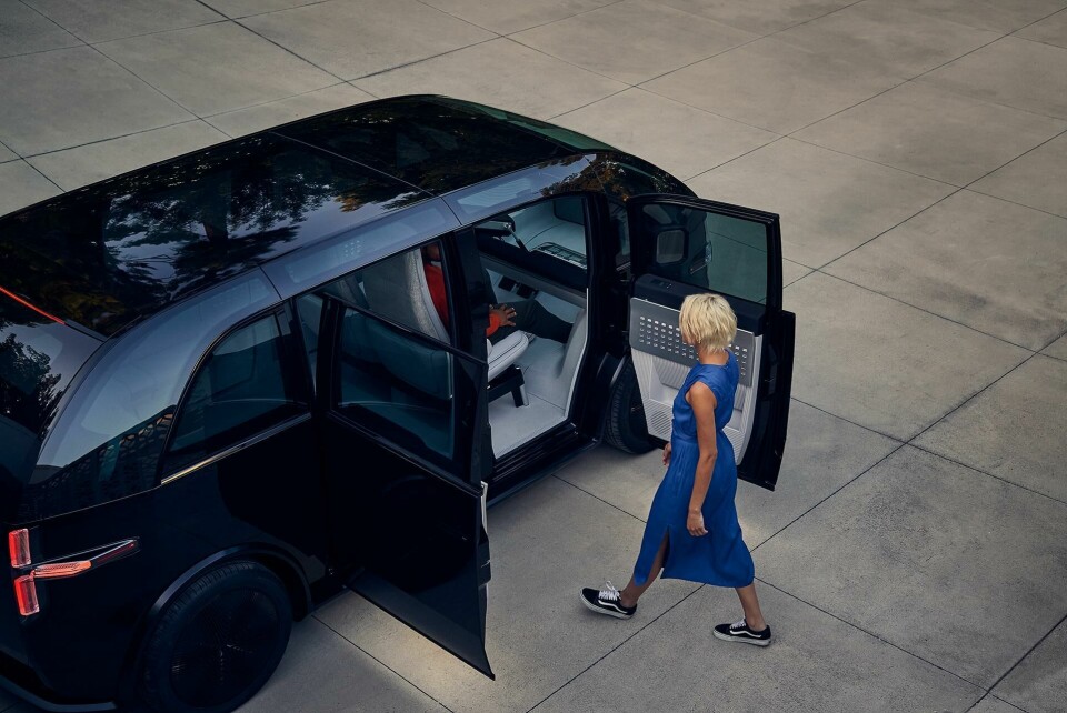 First Sight: Canoo’s canoo Step inside the canoo