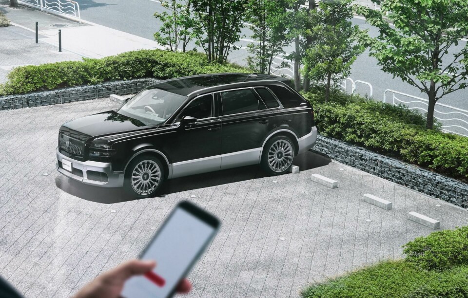 Toyota reimagines Century limo as an SUV Ext09Toyota Century