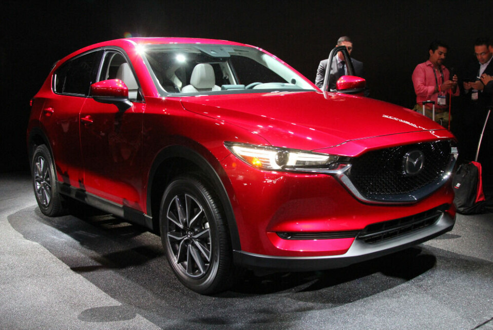 LA 2016: Mazda CX-5 - the sign of a near-premium brand? Mazda Cx 5 3