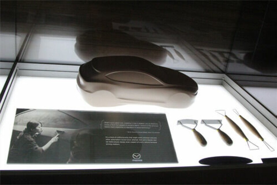 LA 2016: Mazda CX-5 - the sign of a near-premium brand? Mazda Brand 7