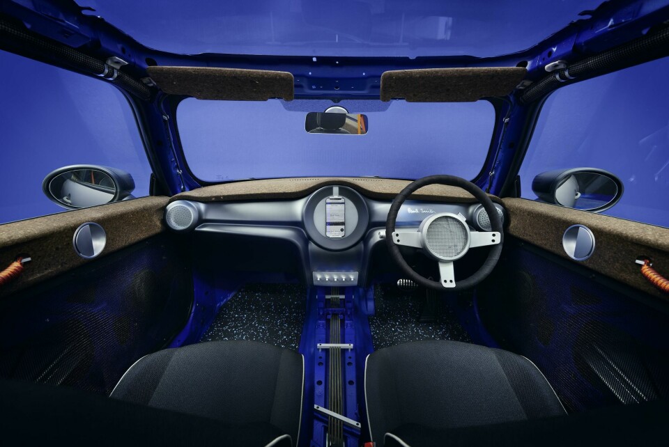Mini Strip interior by Paul Smith Mini x Paul Smith - int dash (front-on) - possible opener