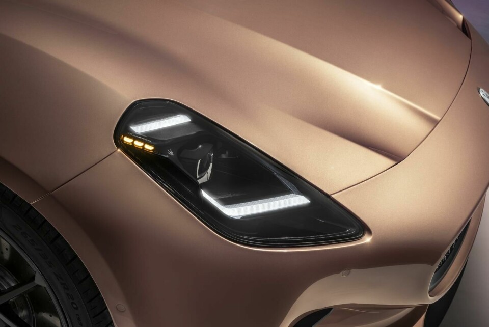 Same recipe, different shape: The Folgore headlamps differ from the MC20 Small-23875-MaseratiGranCabrioFolgore