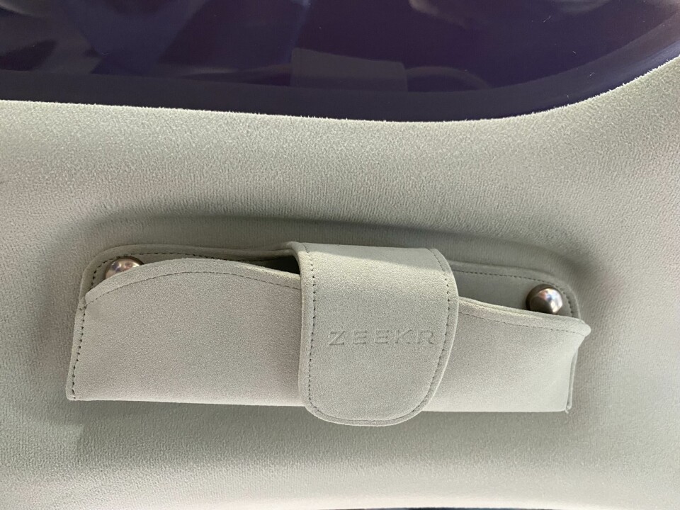 The sunglasses case of the Zeekr X — a nice addition Zeekr X interior sunglasses holder