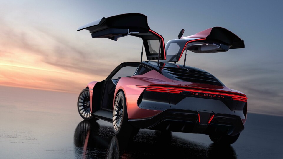 Gullwing doors, louvres over the rear screen - it’s definitely a DeLorean DeLorean 2022 concept