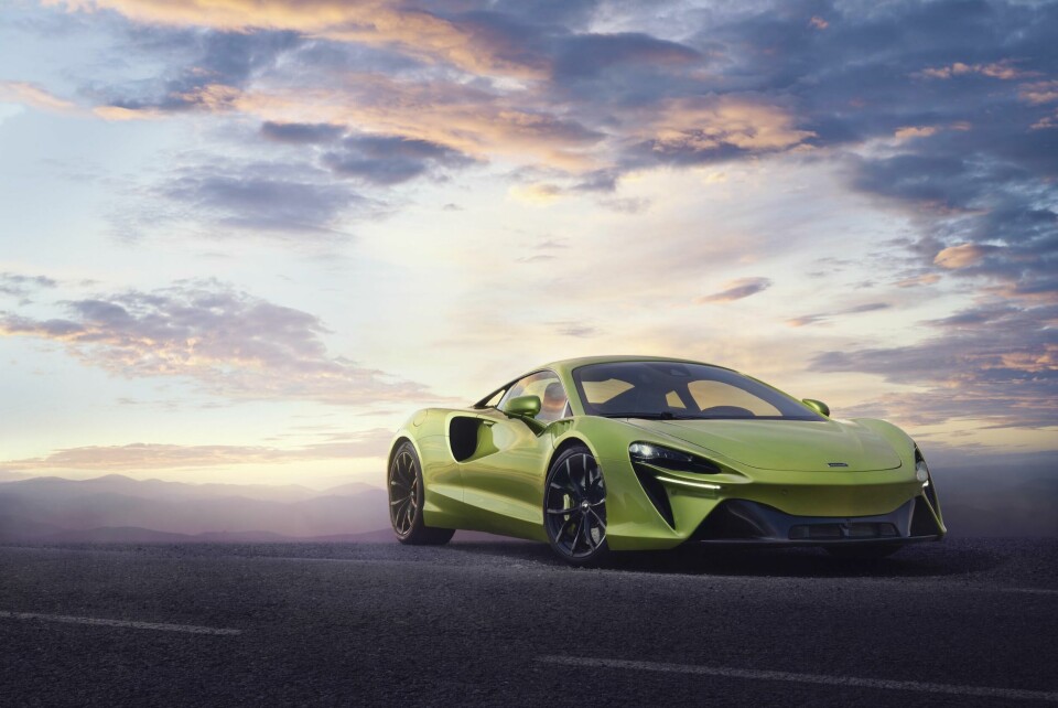 McLaren unveils the new Artura – a hybrid that looks familiar HERO McLaren Artura