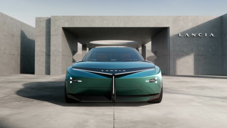 Lancia unveils fully-electric concept 2156850-l6xhr9yav1