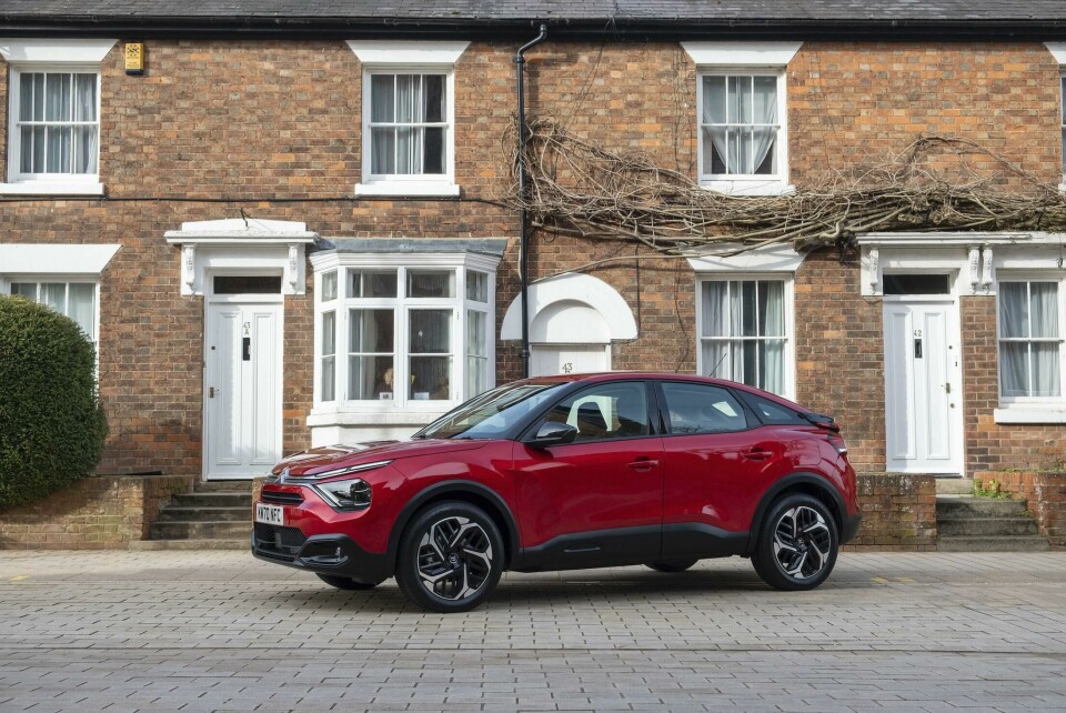 Design Review: Citroen C4 and e-C4 Citroen C4 exterior