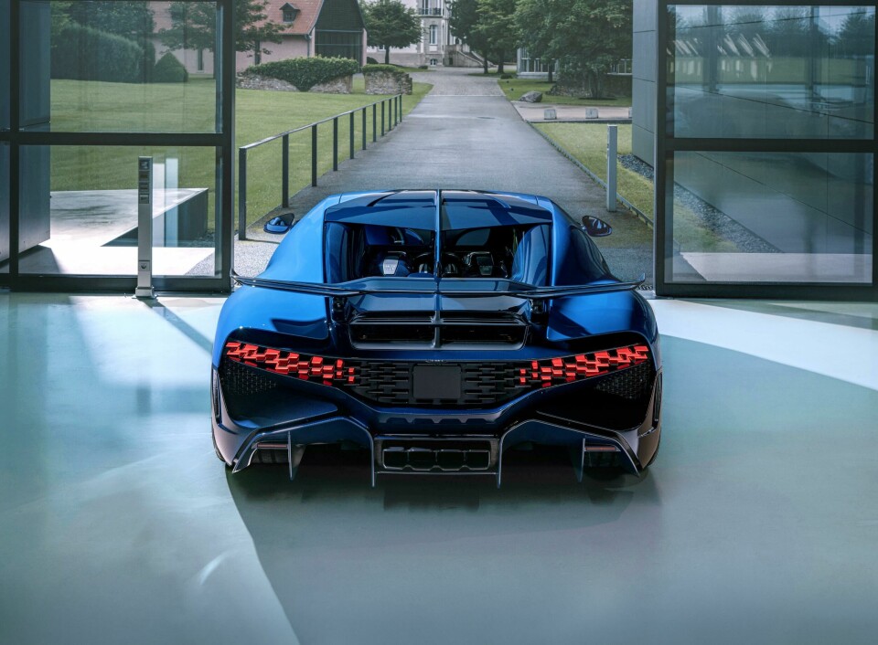 The Bugatti Divo bugatti_divo_02_final