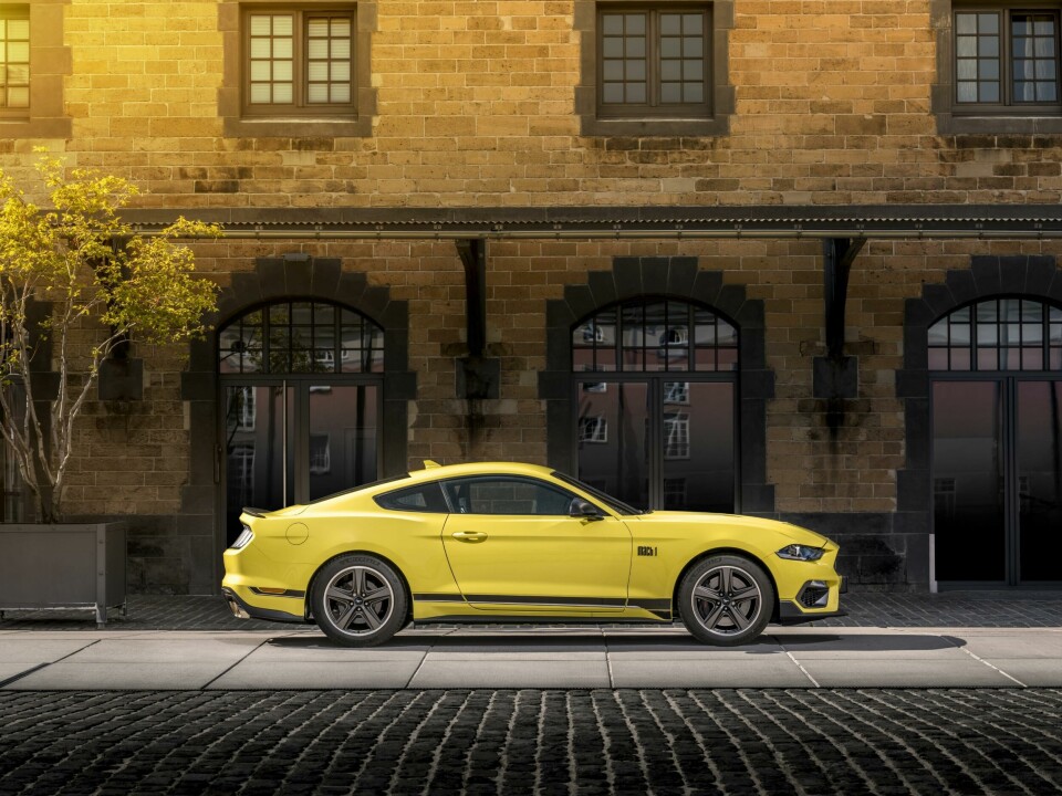 2021 Mustang Mach 1 2021 Mustang Mach 1 - ext side (yellow)