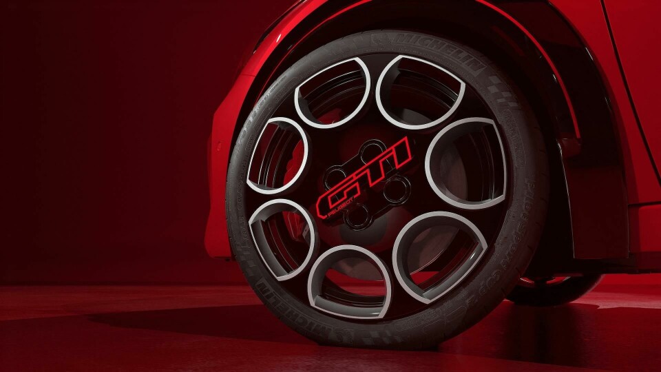Car design round-up: Caterham, Ioniq N and special editions galore PEUGEOT_E208_GTi_2506STYP_303_FR