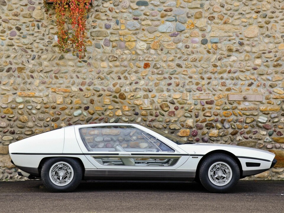The Lamborghini Marzal – Plenty of transparency in this design by Gandini CDN_marzal