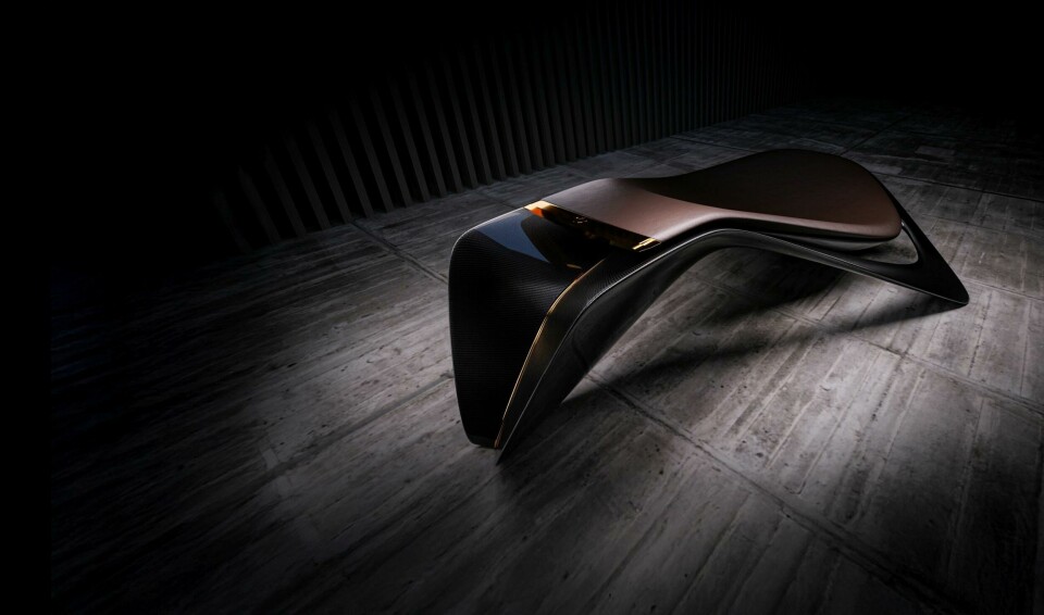 Ennua’s first product, a sculptural carbon fibre chair ENNUA_02