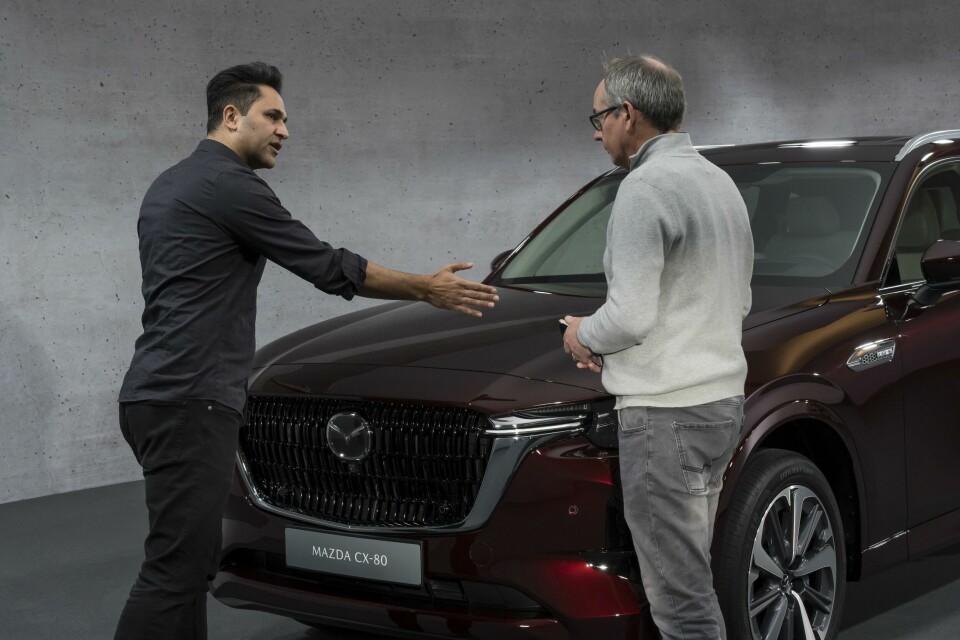 Long bonnet hides a PHEV six-cylinder Mazda CX-80 and Mark Smyth7M7736