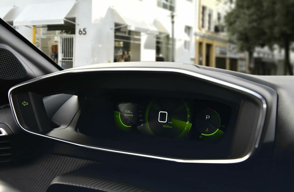 Gilles Vidal on the new Peugeot 208 Small-15566-All-newPEUGEOT208ande-208interiors.jpg