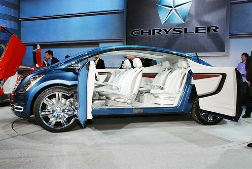 Concept Car of the Week: Chrysler ecoVoyager (2008) Eco18