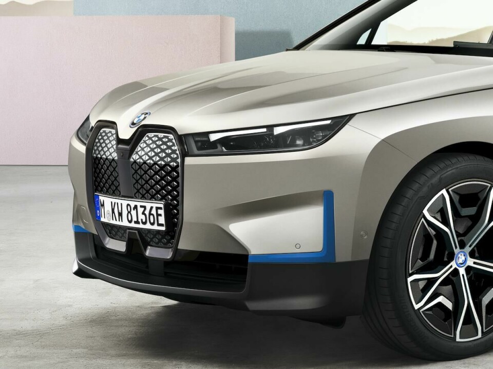 BMW reveals electric iX SUV P90406295_highRes_the-first-ever-bmw-i