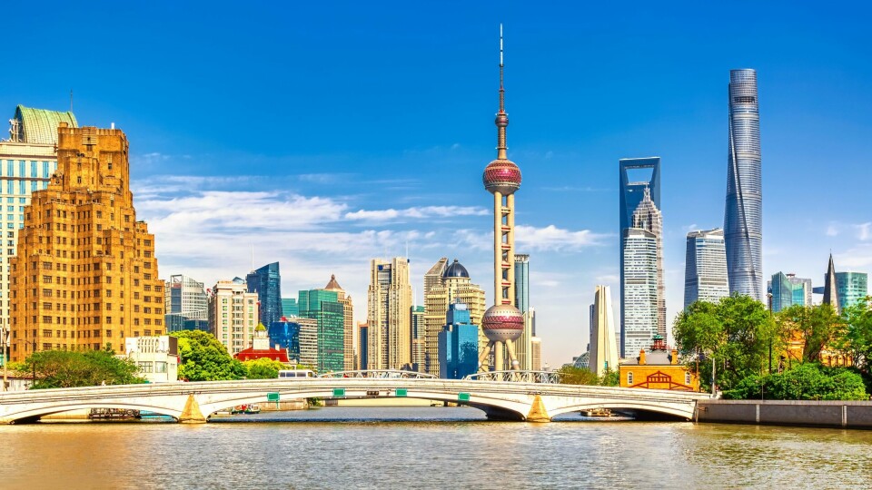 Car Design News: Letter from Shanghai Hero Shanghai pudong skyline with historical Waibaidu bridge (1)