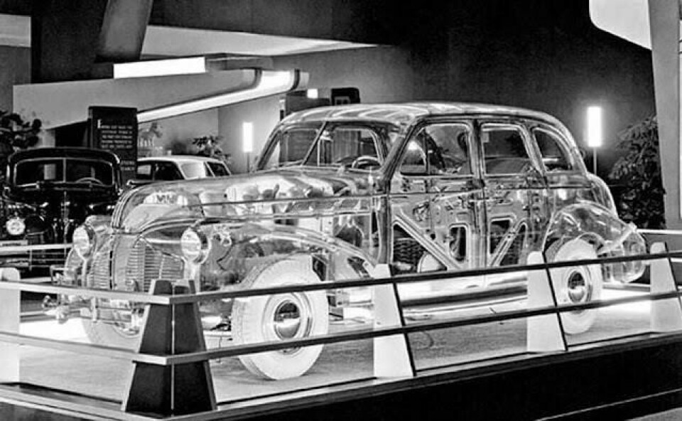 The Pontiac Ghost car was made from plexiglass 1939-pontiac-ghost-car-4