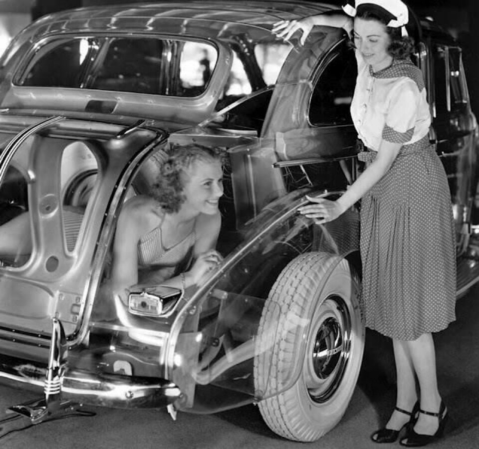 The bodywork was fully transparent as this shot demonstrates 1939-pontiac-ghost-car-7