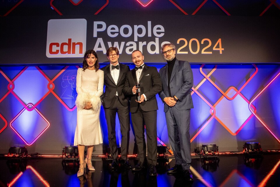 CDN’s Freddie Holmes accepts the Undiscovered Talent Award on behalf of Alisson Liu with Zeekr’s Jon Radbrink 20241205_CDN_PeopleAwardPresentations-14