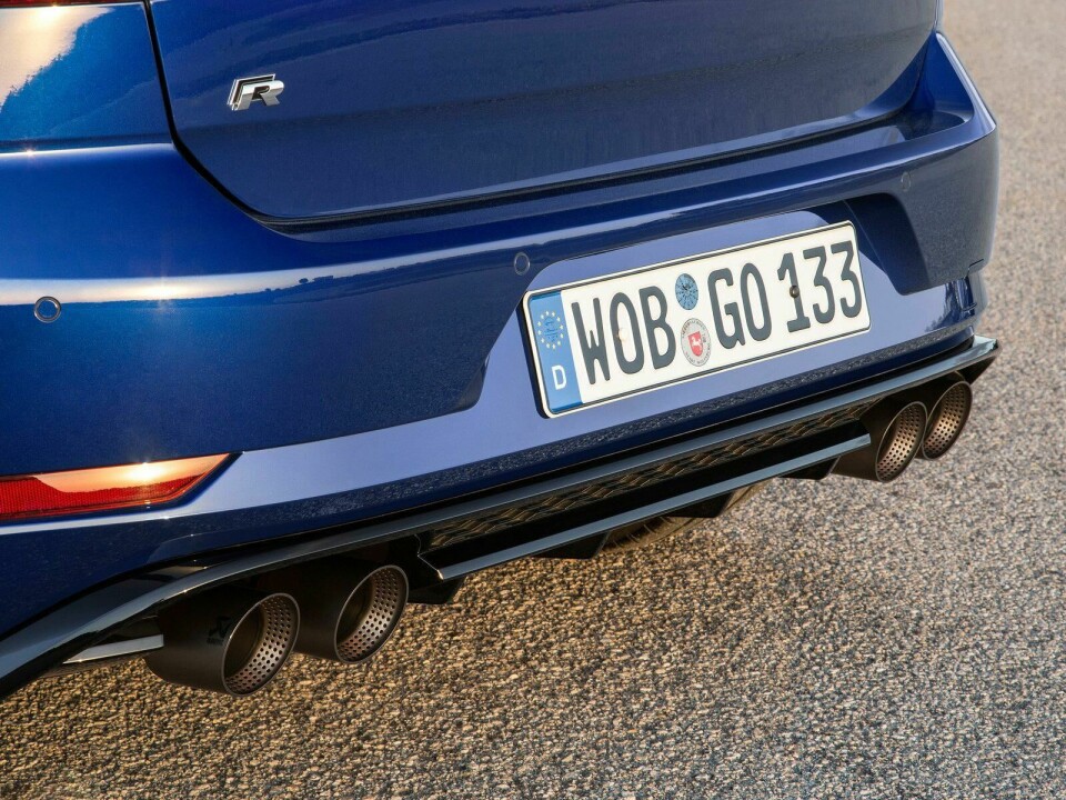 Design Essay: Are ‘Responsible’ Cars the Future? CDN_Golf R Exhaust