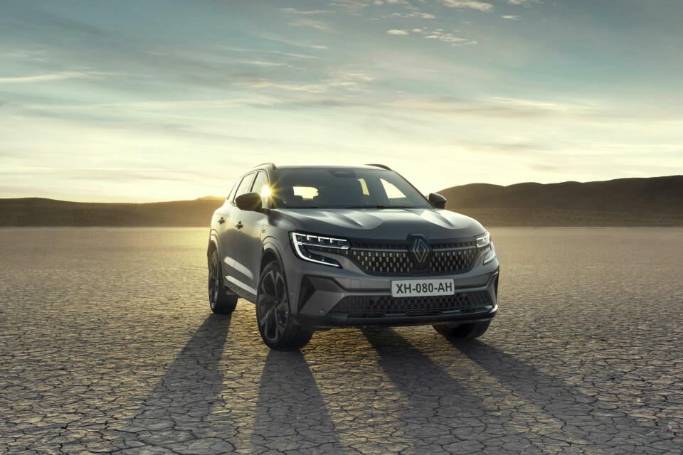 The Renault Austral is key to the company’s plan for “winning back” the C-segment. All-new Renault Austral Esprit Alpine (1)