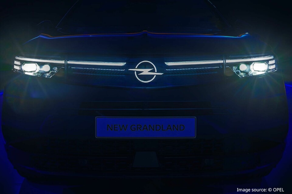 The horizontal light bar has become a staple, but it can be done in different ways Images CDN_26052025_OPEL_Grandland_fronntlighting_2025_01
