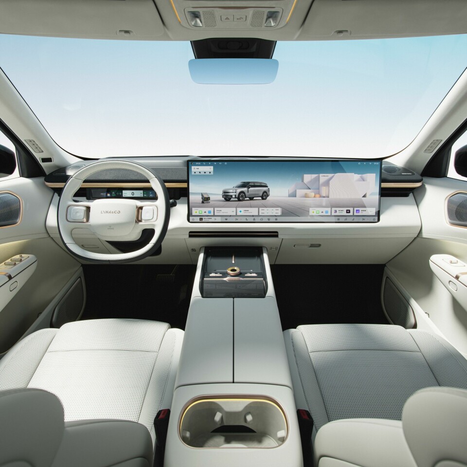 Lynk & Co 900 interior 10.900 official image