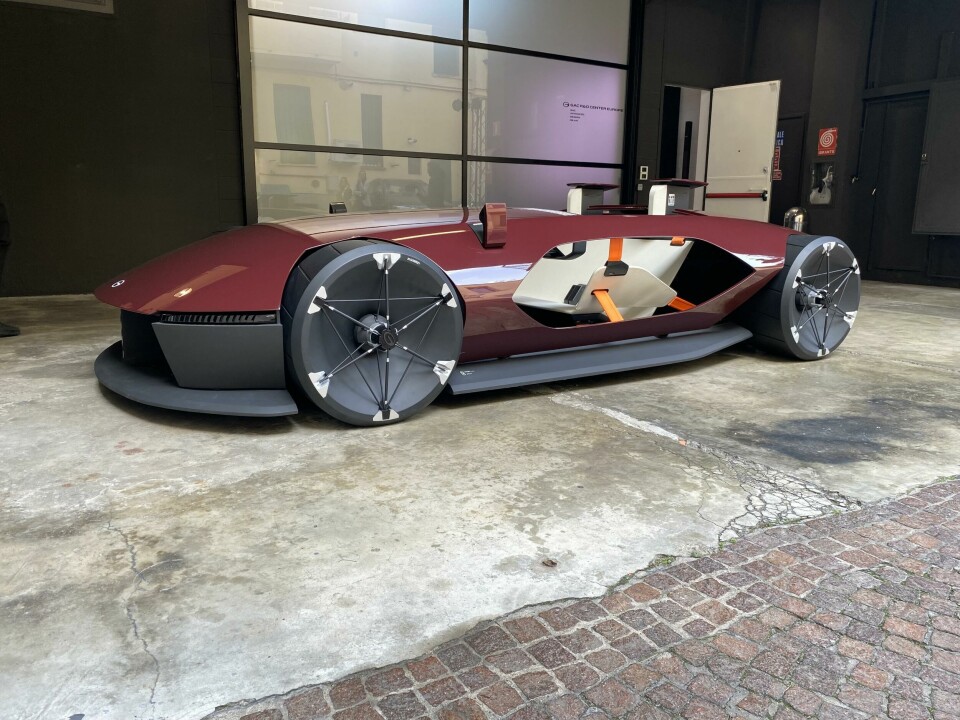 GAC shows ‘Barchetta’ concept at Milan studio launch GAC Barchetta concept 9 iphone