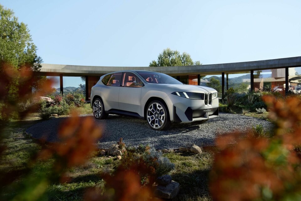 BMW balances retro and future with Neue Klasse X BMW Neue Klasse 2024 reveal Banner