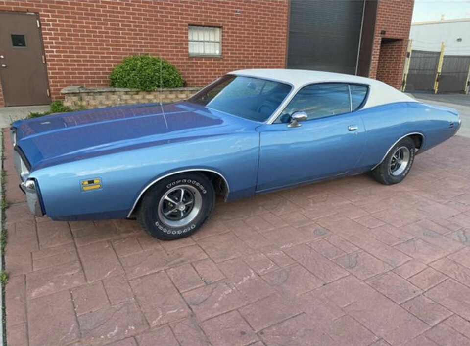 Third Generation – more sculptural, the most sales of the early generations. Gen3Dodge Charger Generations