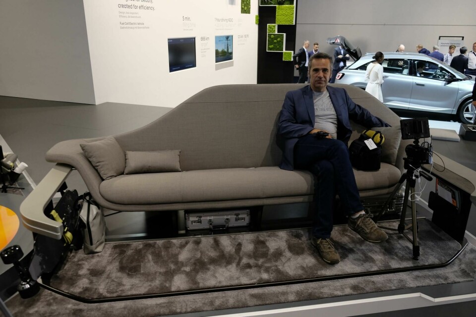 Design Analysis: Hyundai 45 & H-Space concepts Hyundai H-Space Concept beyond sofa