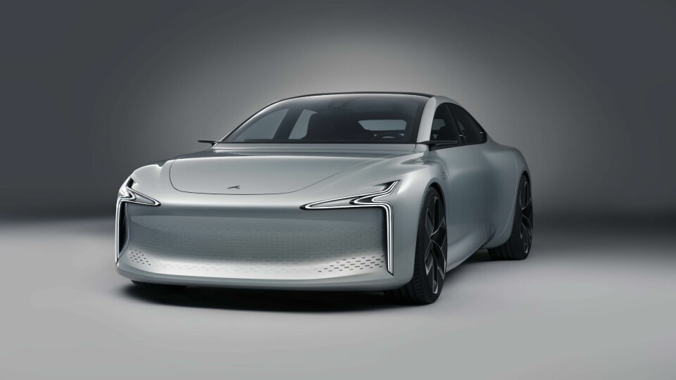 That large front grille and flat face combine function and aesthetics Hopium.Machina.Vision.Exter_6_Light