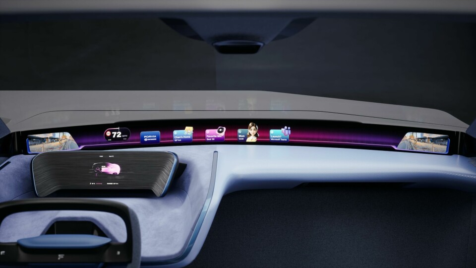 Forvia’s interpretation of a pillar-to-pillar display Clavia_Skyline