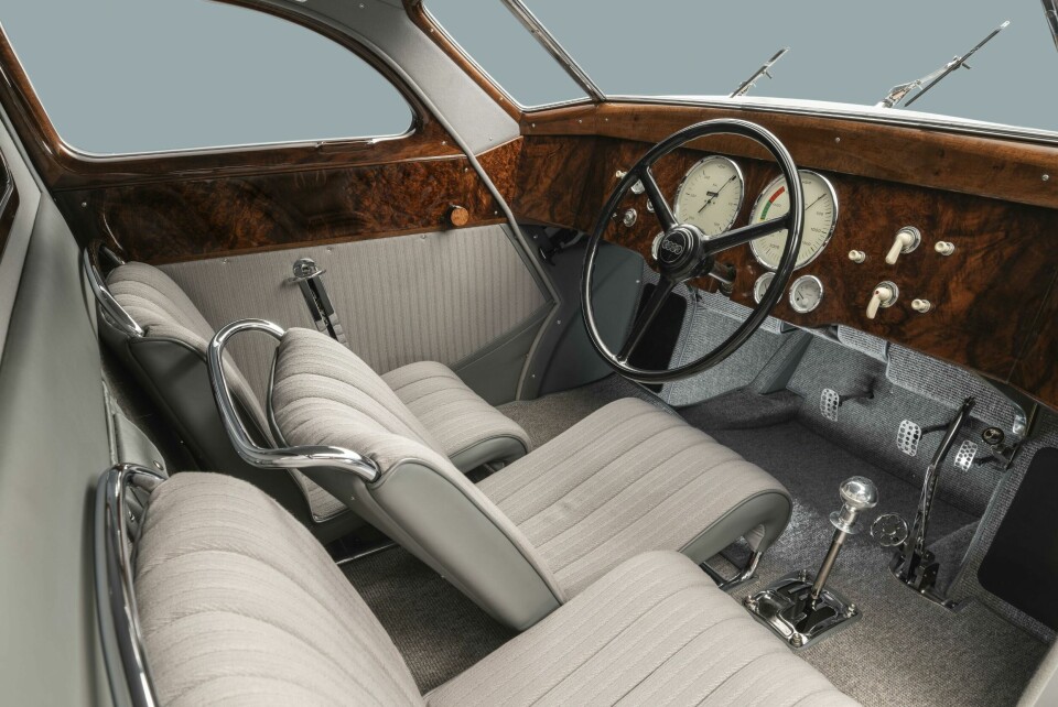 Grey interior is period-correct Auto Union Type 52 schnellsportwagen3387_medium